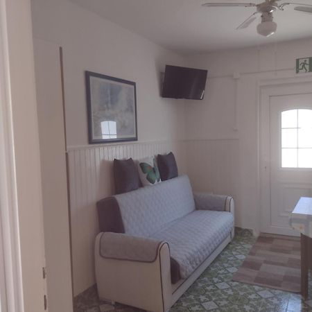 Apartmani Alen Dinjiska ภายนอก รูปภาพ