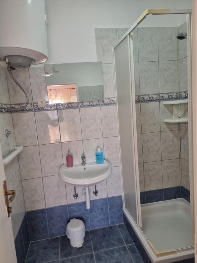 Apartmani Alen Dinjiska ภายนอก รูปภาพ