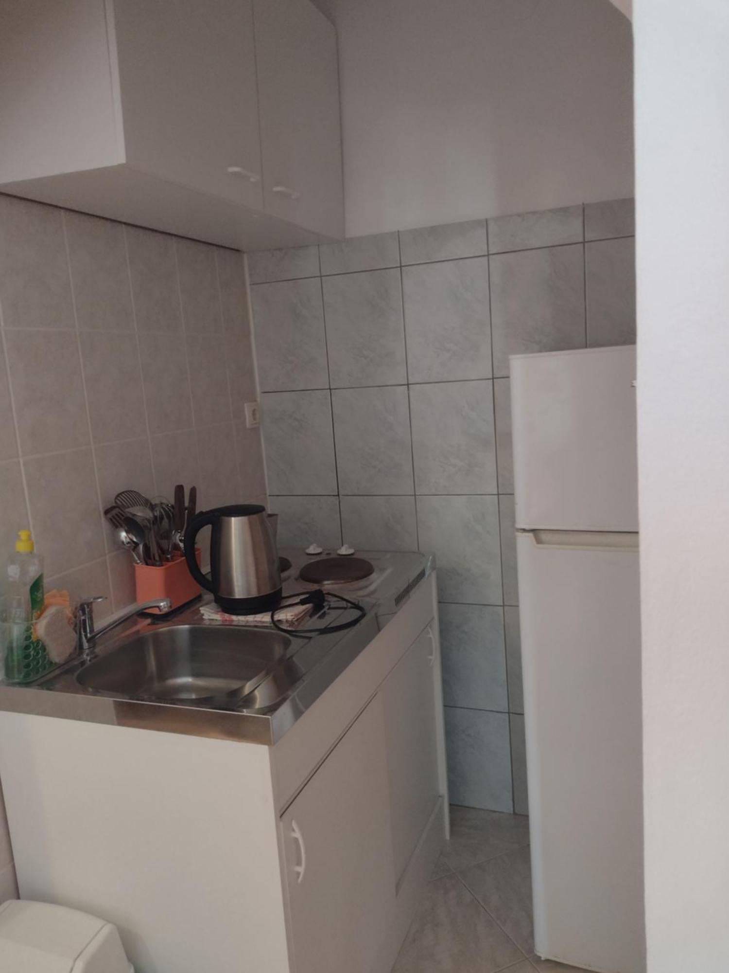 Apartmani Alen Dinjiska ภายนอก รูปภาพ